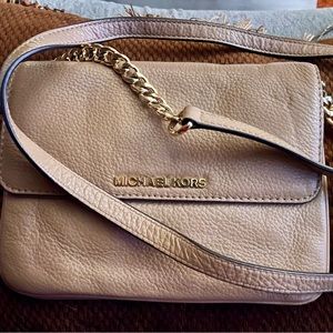 Micheal Kors crossbody